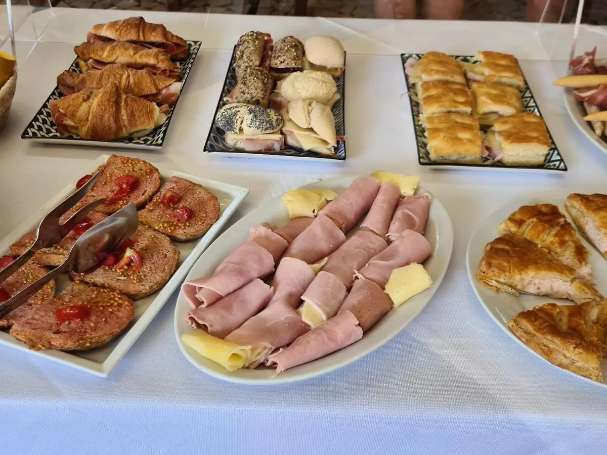 Hotel Perla Del Mare Lido di Camaiore 3*,